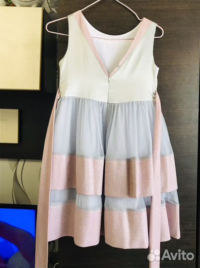 Платье праздничное