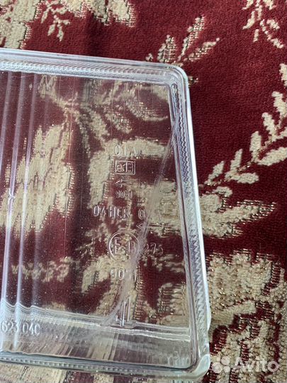 Продам стекла на правую фару Bosch ваз 2110-12