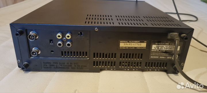 Видеомагнитофон akai