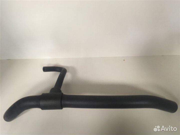 Патрубок охлаждения радиатора audi 80/90 B4 1991-1