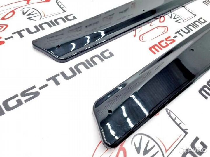 Лезвия порогов BMW M3 M4 F80 F82 черный глянец