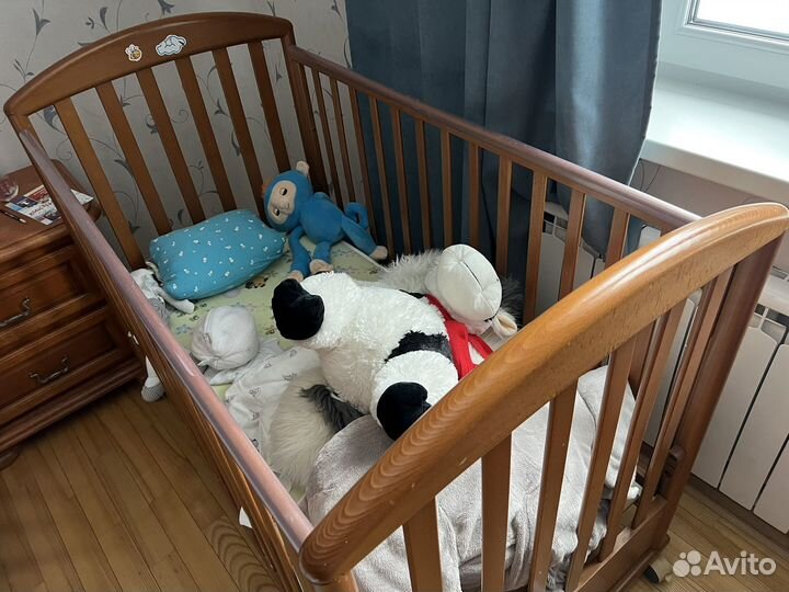 Детская кроватка