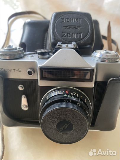 Плёночный фотоаппарат Зенит -Е