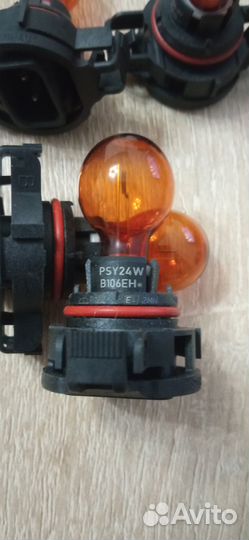 Лампа поворотника Оpel Astra J Хэтчбек 2014 год