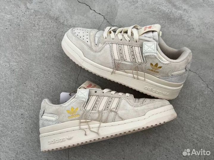 Adidas forum 84 low off white