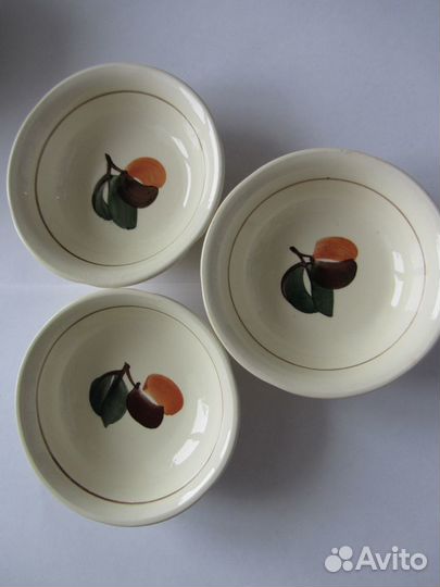 Ваза для варенья с розетками (зик)