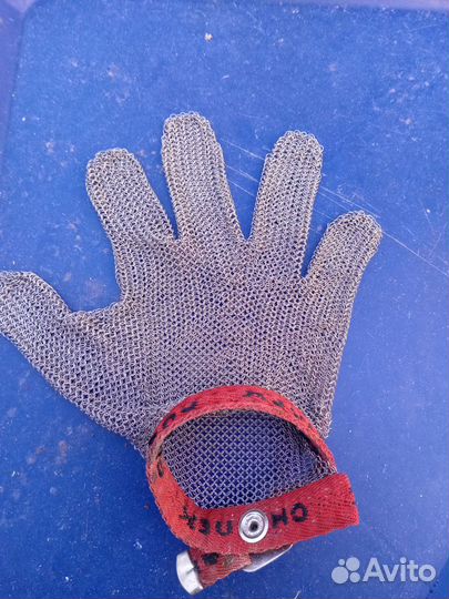 Кольчужная перчатка