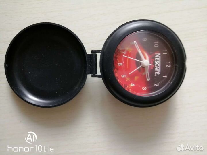 Часы будильник оригинальные