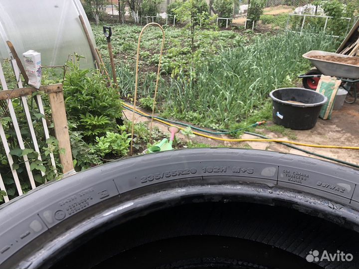 Bridgestone Dueler H/P Sport AS 235/55 R20 102H