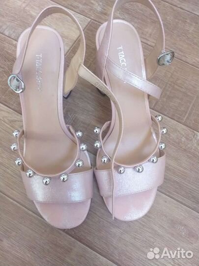 Обувь женская 37 размер