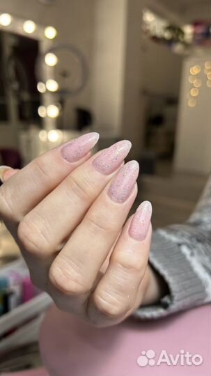 Маникюр и педикюр