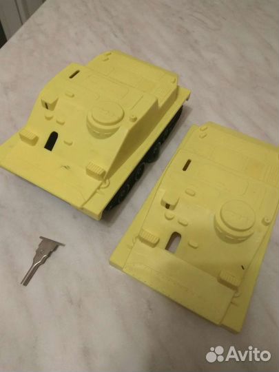 Военная техника СССР заводная с запасным корпусом