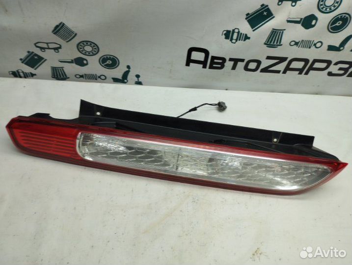 Фонарь задний левый Ford Focus хэтчбек 2010
