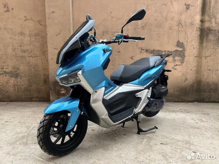 Скутер Tracer ADV