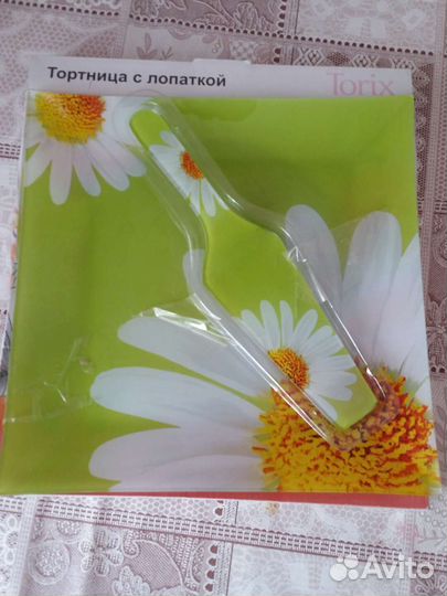 Тортница с лопаткой новая