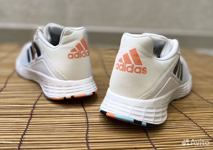 Кроссовки Adidas Новые/р.40/25,5см