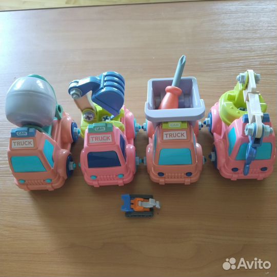 Машинки из киндера,Джоя,свит бокса,бакуганы