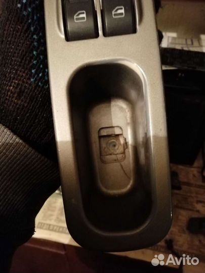 Блок управления стеклоподьемника и кнопка