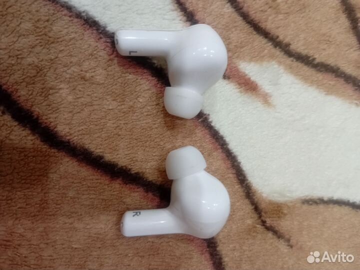 Беспроводные наушники wireless earbuds бу