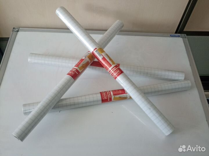 Прозрачная самоклеящейся пленка