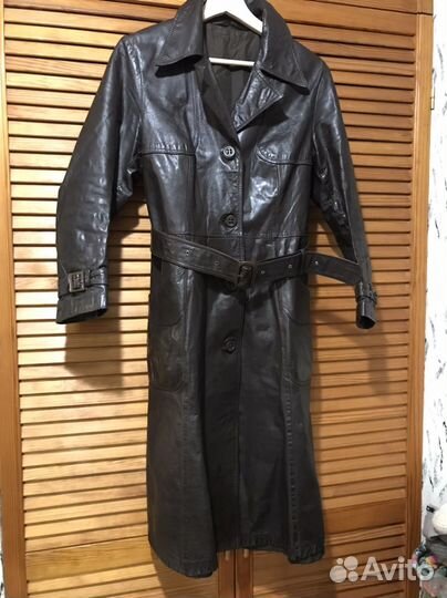 Кожаный плащ женский 46 размера