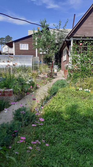 Дом 63,7 м² на участке 6,1 сот.