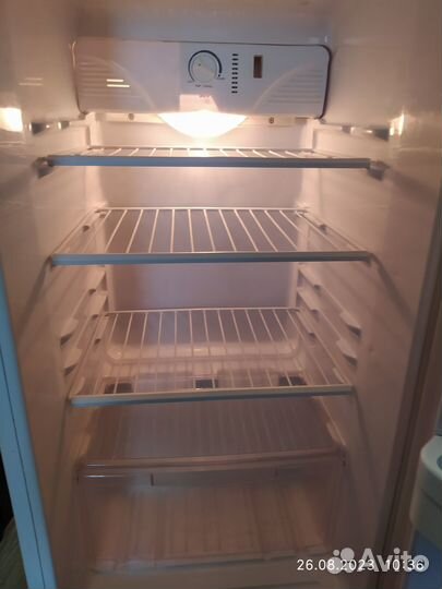 Холодильник бу продаю Лджи