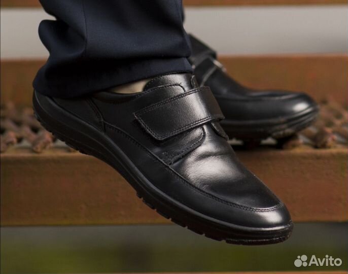 Школьная форма 128-134+туфли кожаные в подарок