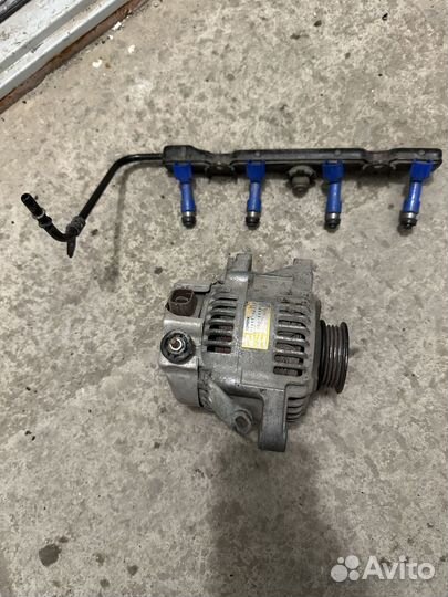 Держатель запаски на Toyota Funcargo NCP25