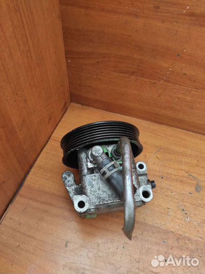 Насос гидроусилителя руля Форд Фокус 2 1,6 бензин