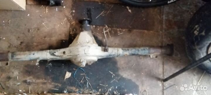 Задний мост от Nissan Vanette