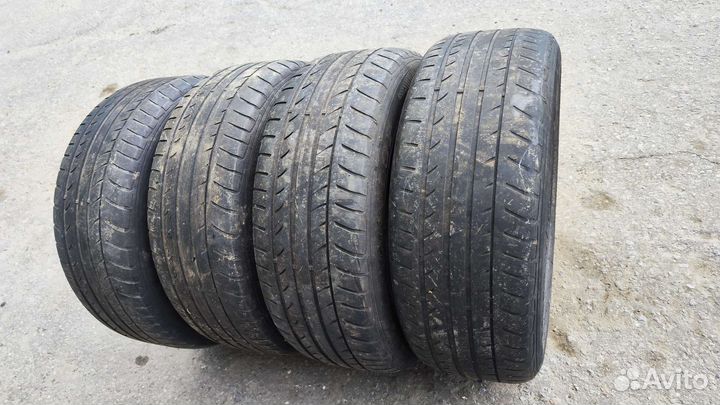 Dunlop SP Sport Maxx TT DSST 225/60 R17 99V