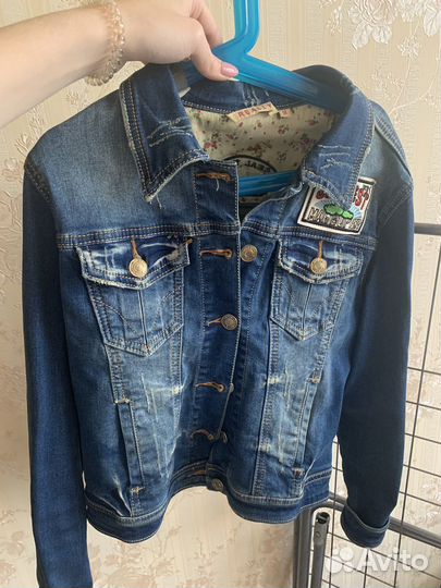 Джинсовая куртка
