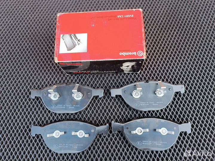 Передние тормозные колодки BMW E60 E65