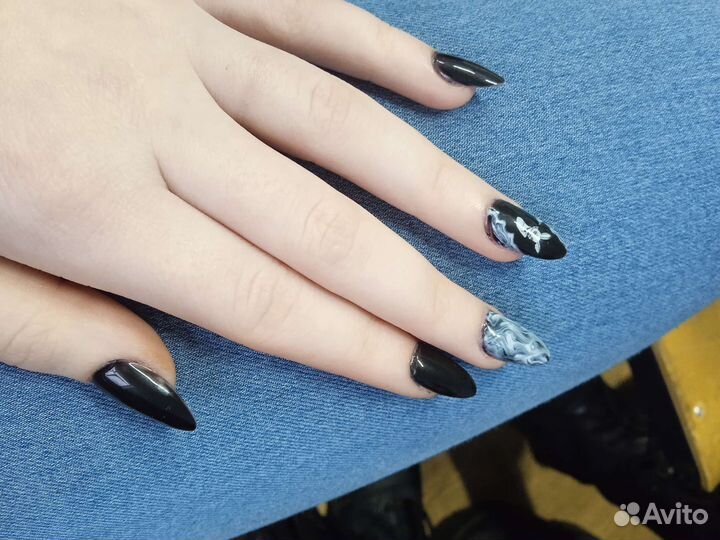 Маникюр, педикюр