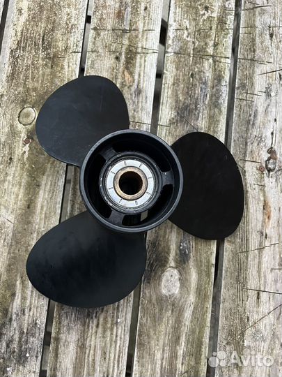 Винт гребной volvo penta SX, 8611-153-21