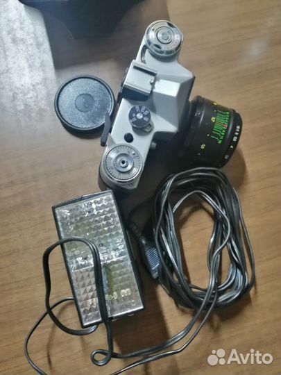 Пленочный фотоаппарат зенит е