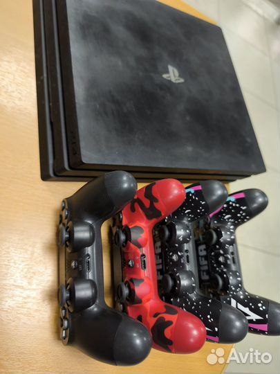 Ps4 pro 1tb + 11 дисков
