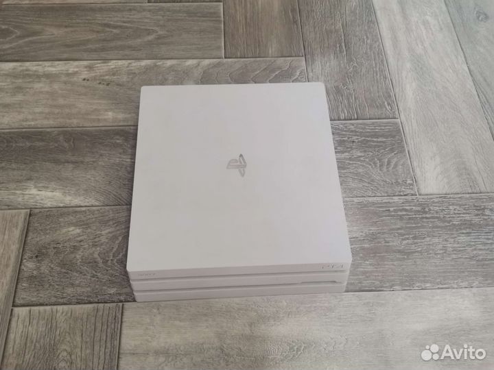 Игровая приставка ps4 pro с играми
