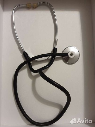 Маскарадные маски и костюм