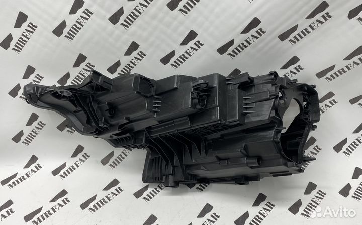 Правый корпус фары Audi Q8 2018-2023 Full LED