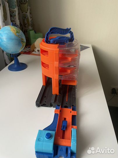 Хотвилс трек парковка с катапультой