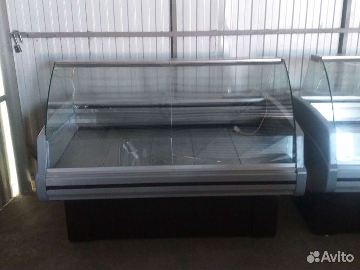 Универсальные витрины 