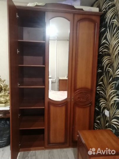 Шкаф для одежды бу