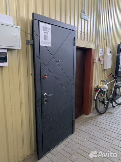 С установкой. Дверь входная цитадель