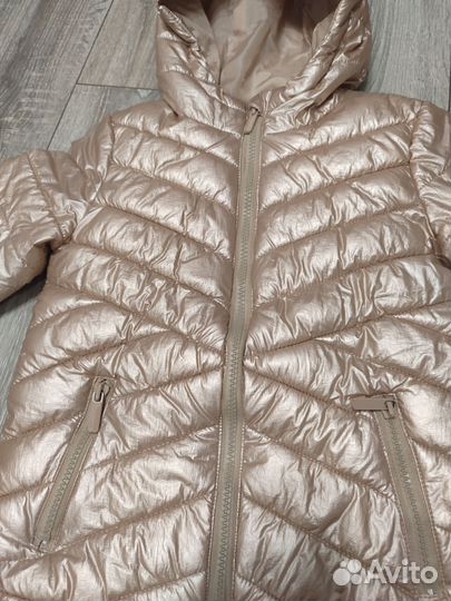 Демисезонная куртка Acoola р. 98 на девочку