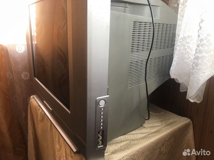 Телевизор hitachi