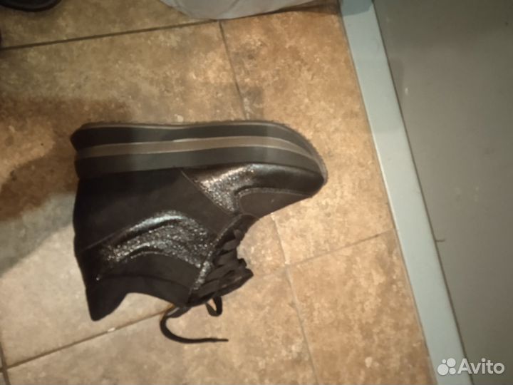 Новые ботинки40р