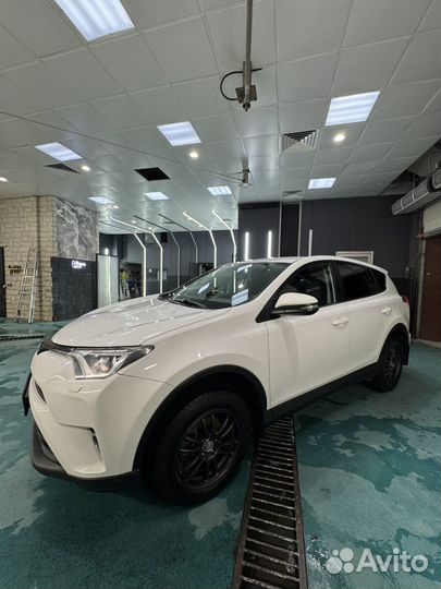 Toyota RAV4 2.0 CVT, 2017, 160 000 км