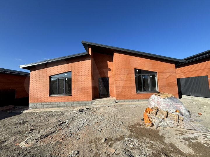 Дом 220 м² на участке 4,5 сот.